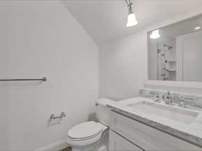 7 Bemis Rd, Wellesley MA 02481