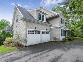 7 Bemis Rd, Wellesley MA 02481