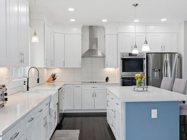 46 Grand View Ave, Lynn MA 01904