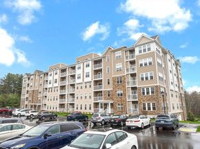 300 Martins Landing 103, North Reading MA 01864