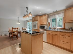92 Parker St, Fitchburg MA 01420