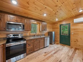 22 Carpenter, Dudley MA 01571
