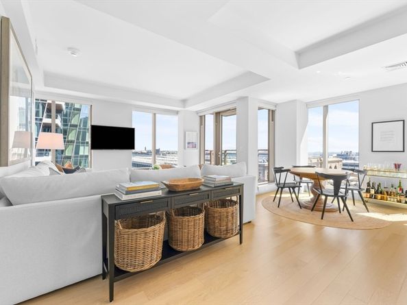 133 Seaport Blvd 1022, Boston MA 02210