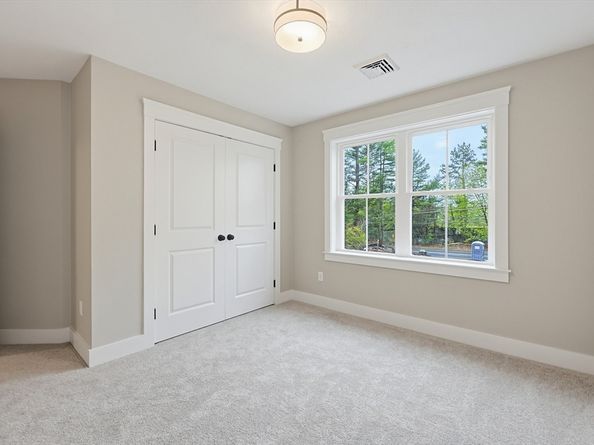 86 Plain Street, Hopedale MA 01747