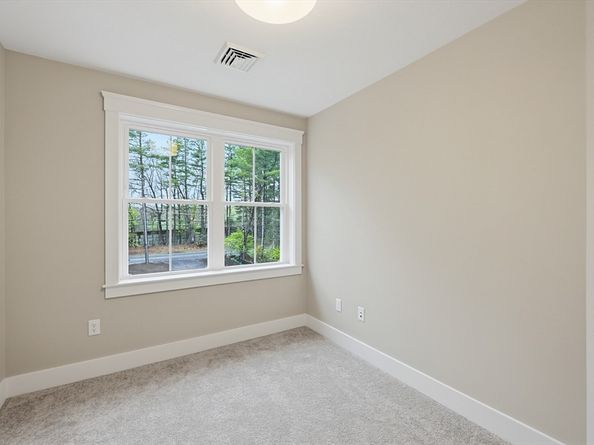 86 Plain Street, Hopedale MA 01747