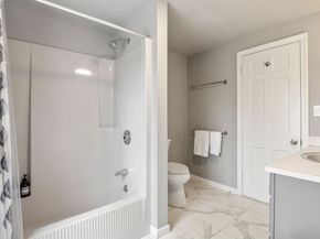 8 Marbee Rd, Rockport MA 01966