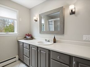 8 Marbee Rd, Rockport MA 01966