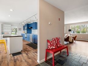 8 Marbee Rd, Rockport MA 01966