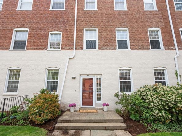 7 S Stone Mill Drive 403, Dedham MA 02026