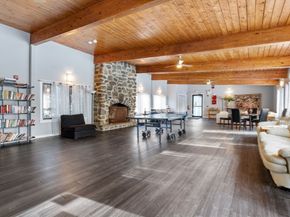 57 Broadlawn Park 14B, Brookline MA 02467