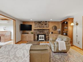 104 South Shore Drive, Sturbridge MA 01566