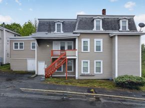70 Myrtle Ave, Fitchburg MA 01420