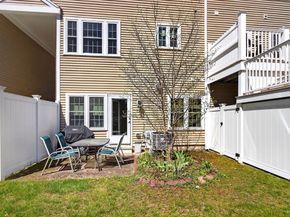 361 Tilden Commons Ln 361, Braintree MA 02184