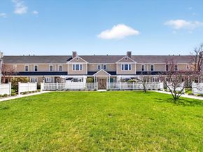 361 Tilden Commons Ln 361, Braintree MA 02184