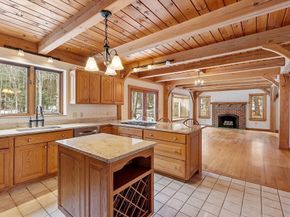 5 Blueberry Hill Ln, Westminster MA 01473