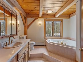 5 Blueberry Hill Ln, Westminster MA 01473