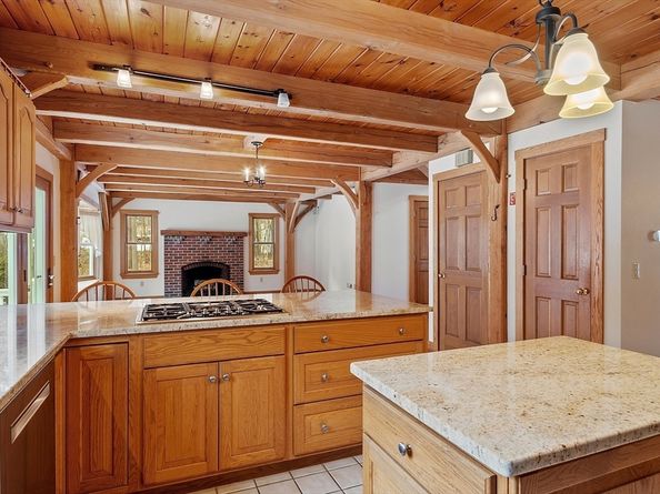 5 Blueberry Hill Ln, Westminster MA 01473
