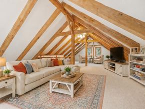 5 Blueberry Hill Ln, Westminster MA 01473