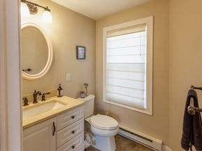 44 Russell St, Plymouth MA 02360
