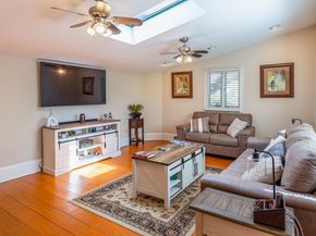 44 Russell St, Plymouth MA 02360