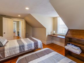 44 Russell St, Plymouth MA 02360