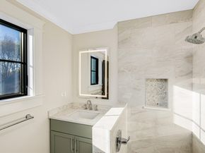 12 Roosevelt Pl, Newburyport MA 01950