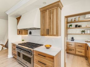 12 Roosevelt Pl, Newburyport MA 01950