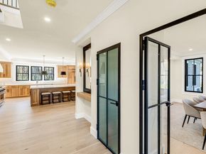 12 Roosevelt Pl, Newburyport MA 01950