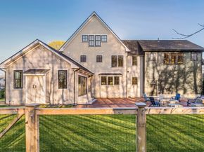 12 Roosevelt Pl, Newburyport MA 01950