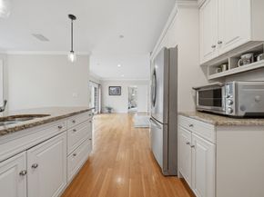 105 Weyland Circle, North Andover MA 01845