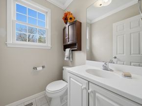 105 Weyland Circle, North Andover MA 01845