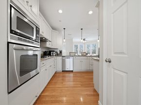 105 Weyland Circle, North Andover MA 01845