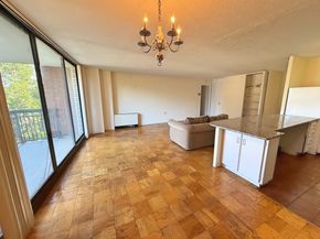 60 Longwood Ave 408, Brookline MA 02446