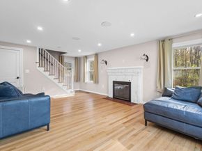 7 Darrow St, Worcester MA 01606