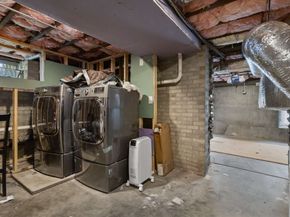 7 Darrow St, Worcester MA 01606