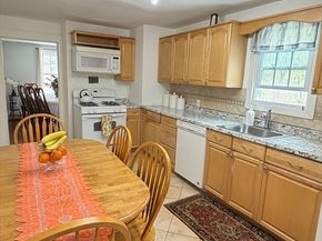 62 W Union St, Ashland MA 01721