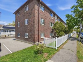 79 Holbrook Rd 2, Quincy MA 02171
