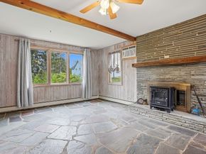 152 Manchester St, Leominster MA 01453