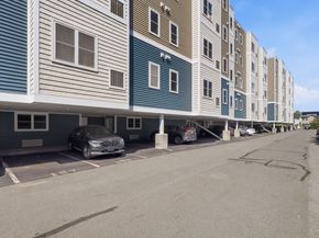 30 Franklin St 427, Malden MA 02148
