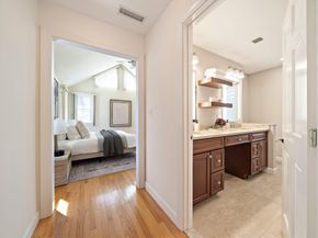20 Blossom St, Lexington MA 02421