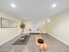 20 Blossom St, Lexington MA 02421