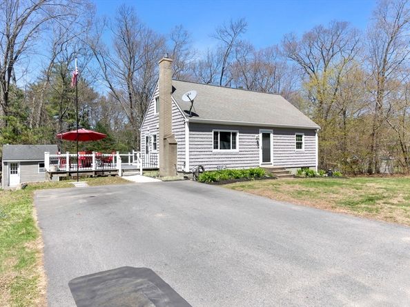 6 Ashcroft Cir, Groveland MA 01834