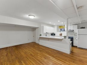 16 Garrison Rd 7, Brookline MA 02445