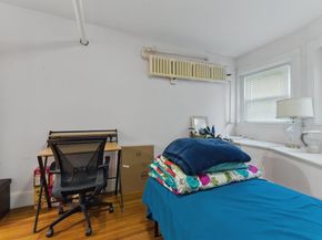 16 Garrison Rd 7, Brookline MA 02445