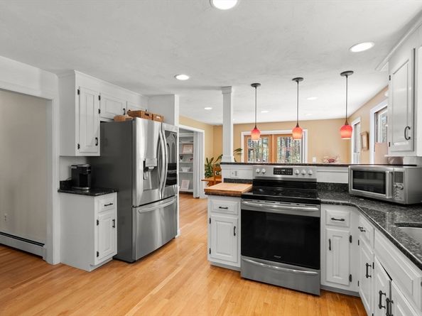 43 Maple Street, Norfolk MA 02056