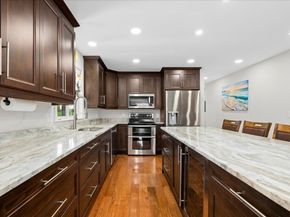 14 Amherst Rd, Shrewsbury MA 01545