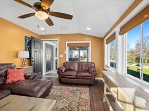 14 Amherst Rd, Shrewsbury MA 01545
