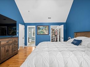 14 Amherst Rd, Shrewsbury MA 01545