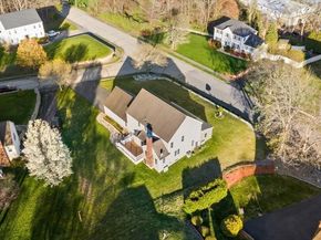 14 Amherst Rd, Shrewsbury MA 01545