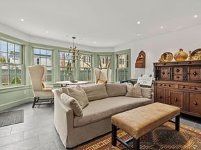 17 Federal St, Newburyport MA 01950